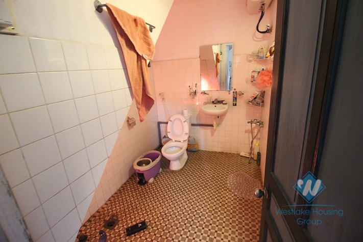 Vietnamese style house with nice garden for rent in Tay Ho area